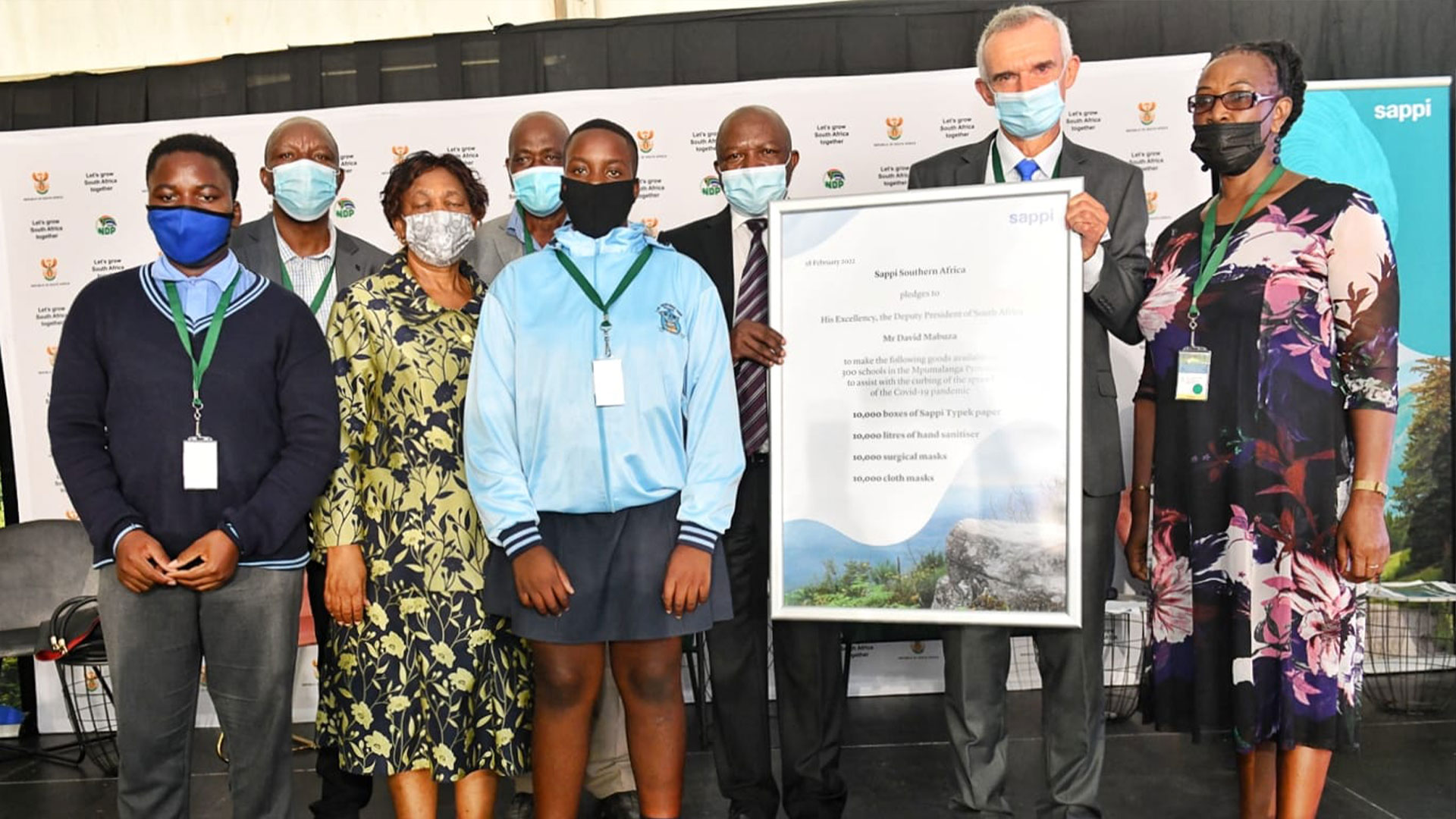 Deputy President Mabuza Accepts Donations for Schools